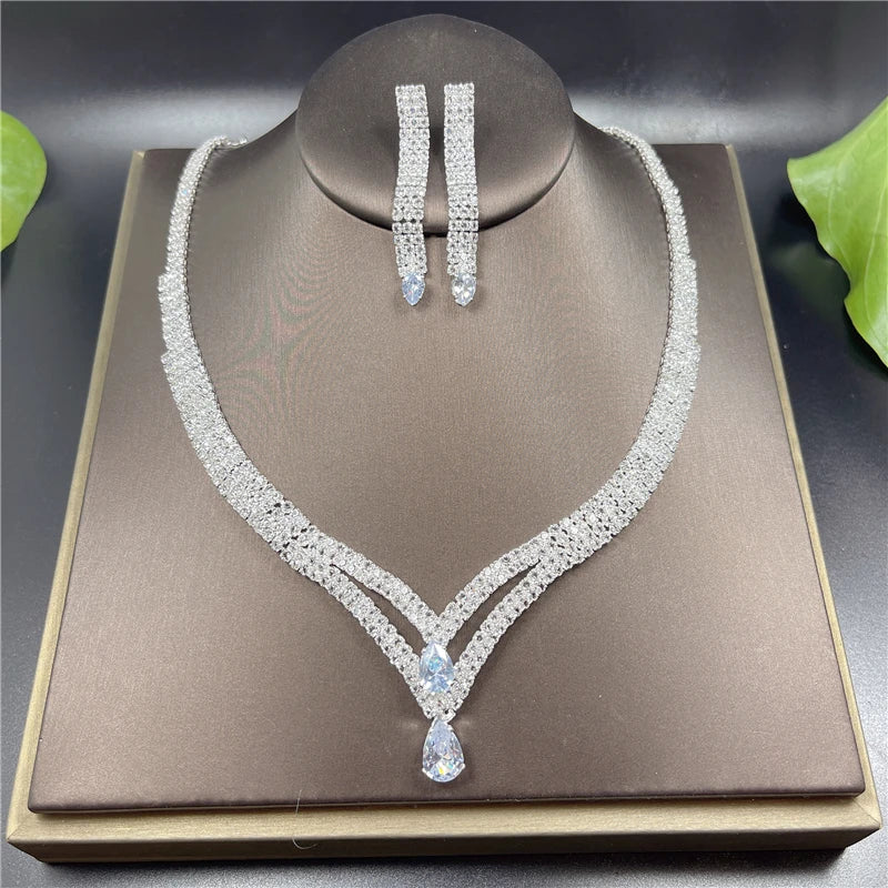 Elegant Silver Rhinestone Bridal Jewellery  Set - Necklace & Earrings