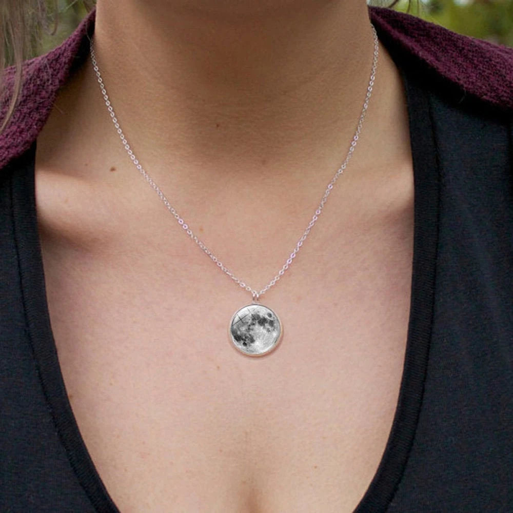 Personalized Birth Moon Necklace - Celestial Design for Her